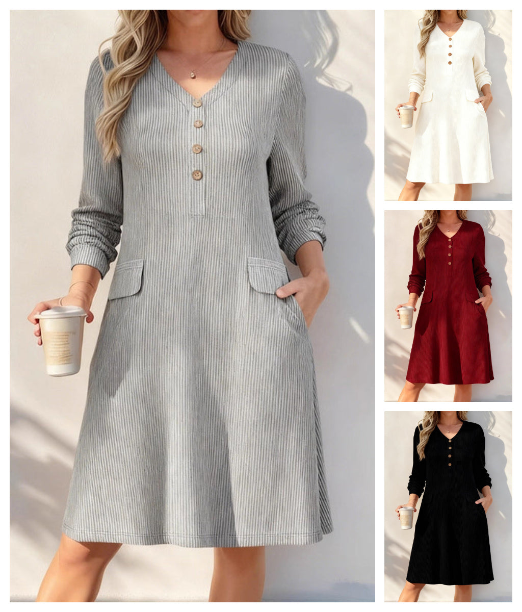 👗 Sukienka dzianinowa w pionowe paski i dekolt w serek dla kobiet